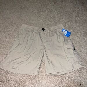 NWT Men’s Columbia Shorts, Large, Tan/Nuetral, Cargo, 8 inch inseam